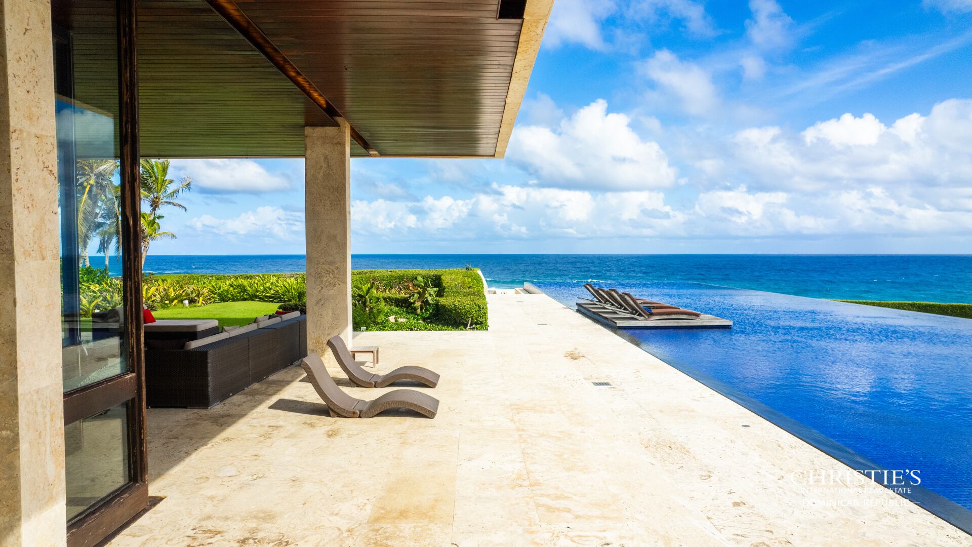 Skyline Penthouse Residence